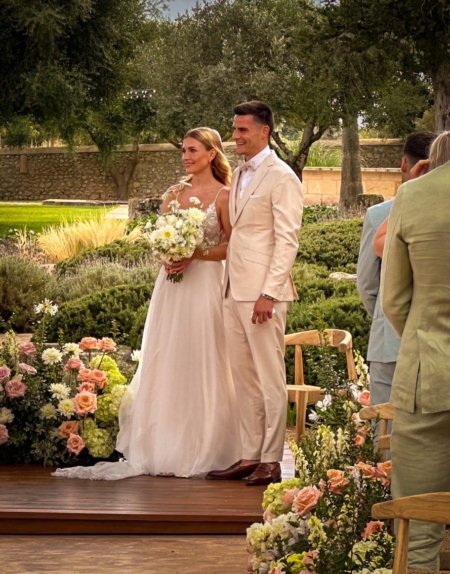 Freie Trauung in der Finca Morneta, emotionaler Moment aufgenommen von mir als Hochzeitsfotografin 